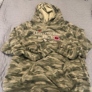 Abercrombie & Fitch girls camo hoodie sweatshirt